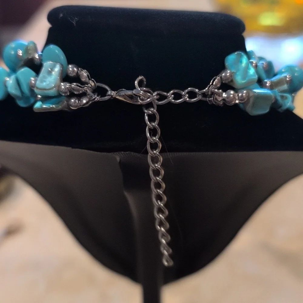 Turquoise/Silver Fashion Necklace. 3 Strands With Adjustable Clasp. - Picture 4 of 4